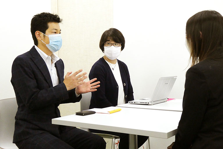 株式会社ポピンズ